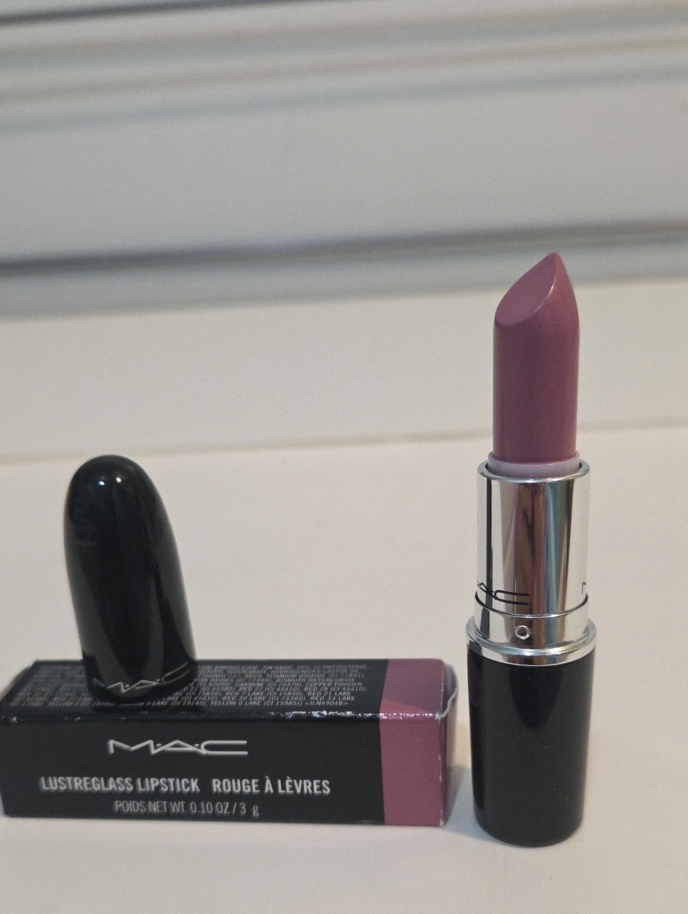 MAC Not Humble Just Bragging  Lustreglass Lipstick (Discontinued) NIB - Picture 6 of 8
